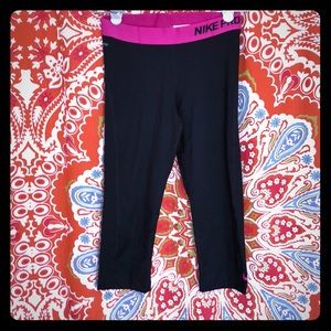 Capri Nike Pro leggings